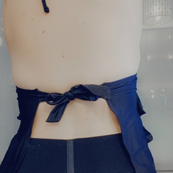 Catalina black tankini top with ruffle size 8- 10 - Picture 4 of 7